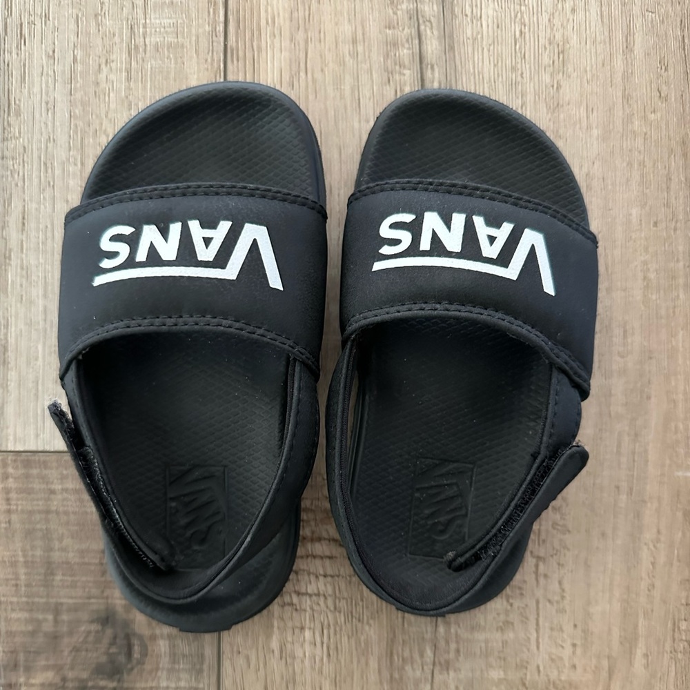 Van La Costa Slides